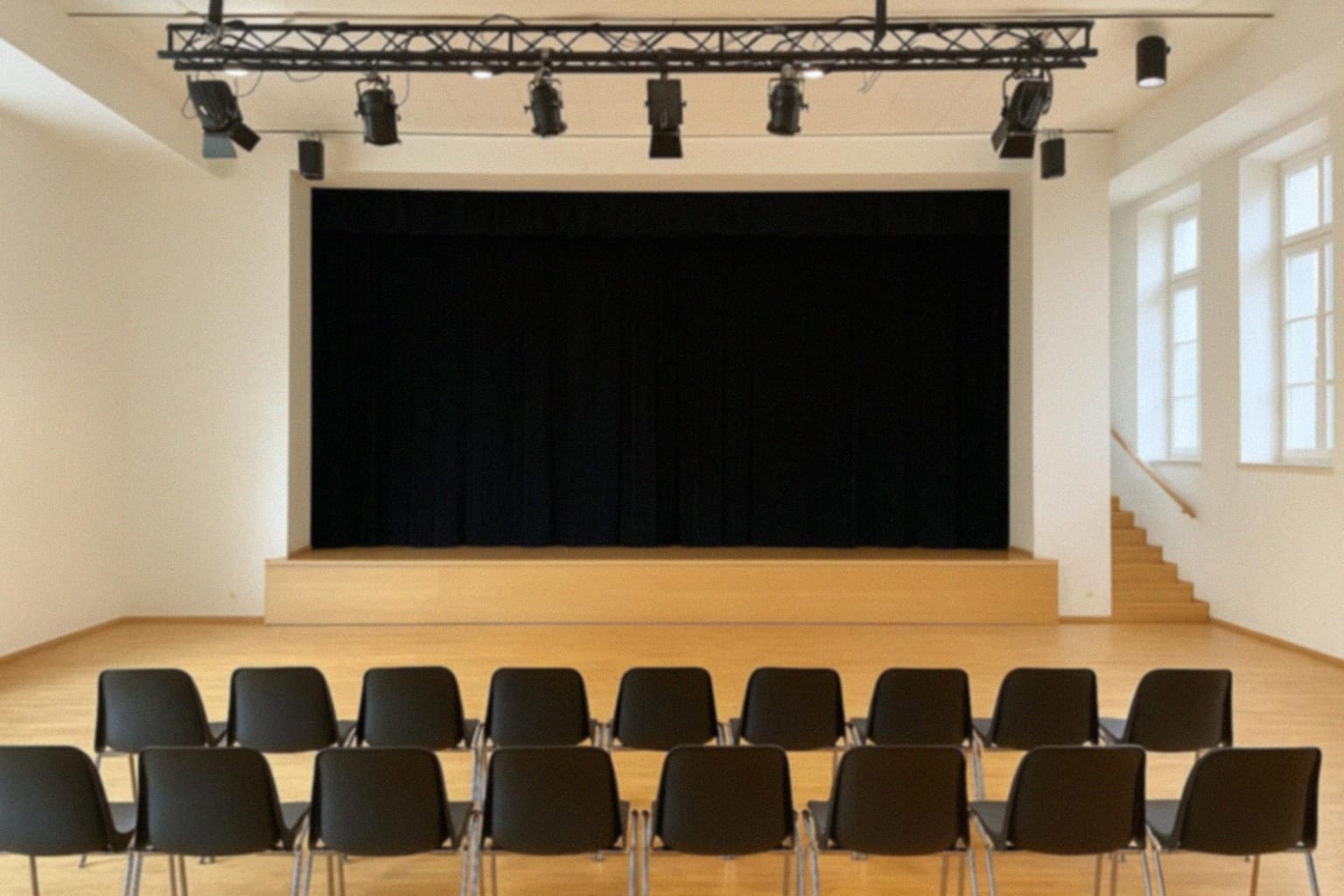 Noc Teatrów GZM 2025 w Tychach: Warsztaty i spektakl mistrzowski